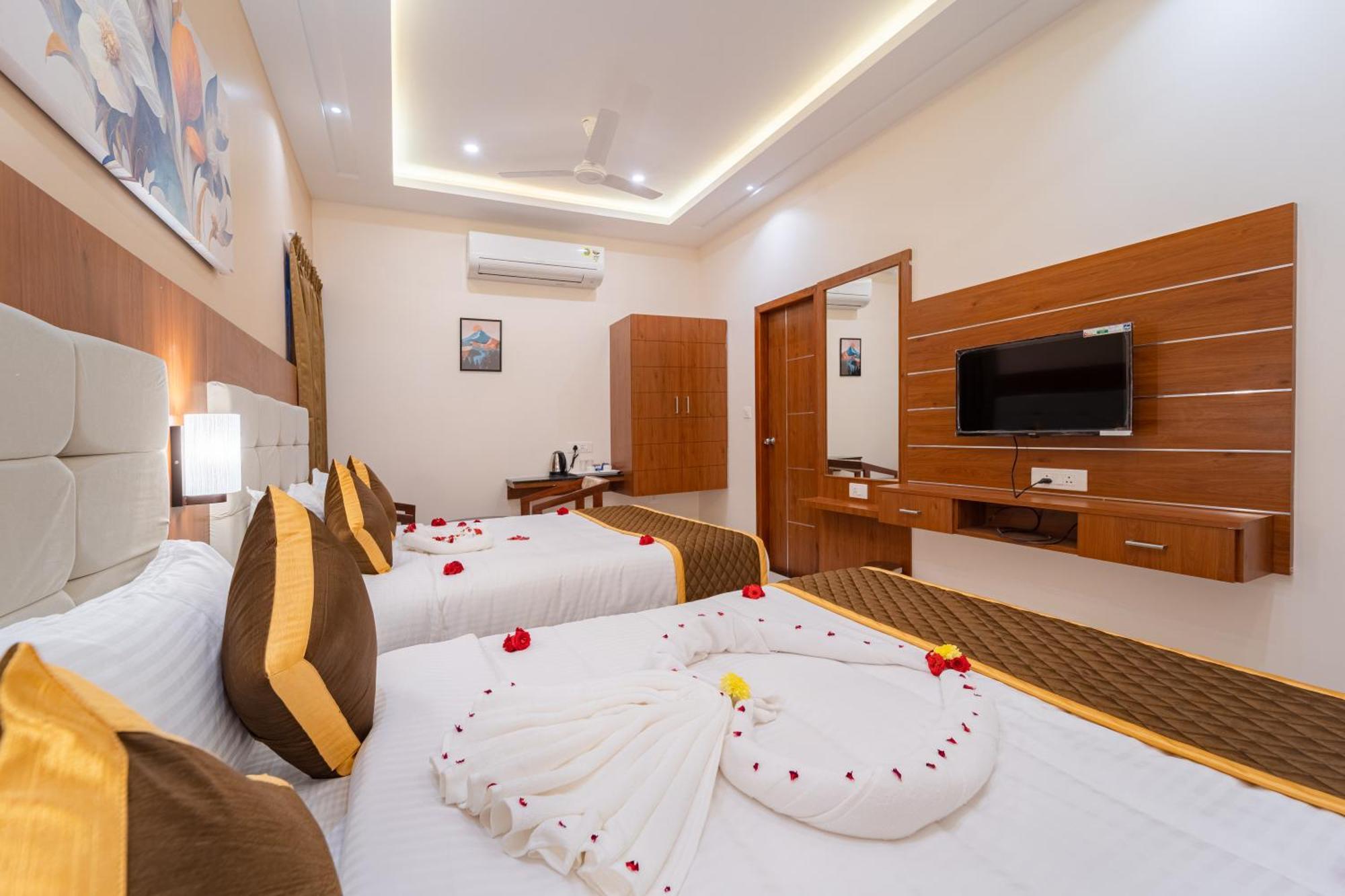 Welcome Grand Residency Пондичери Екстериор снимка