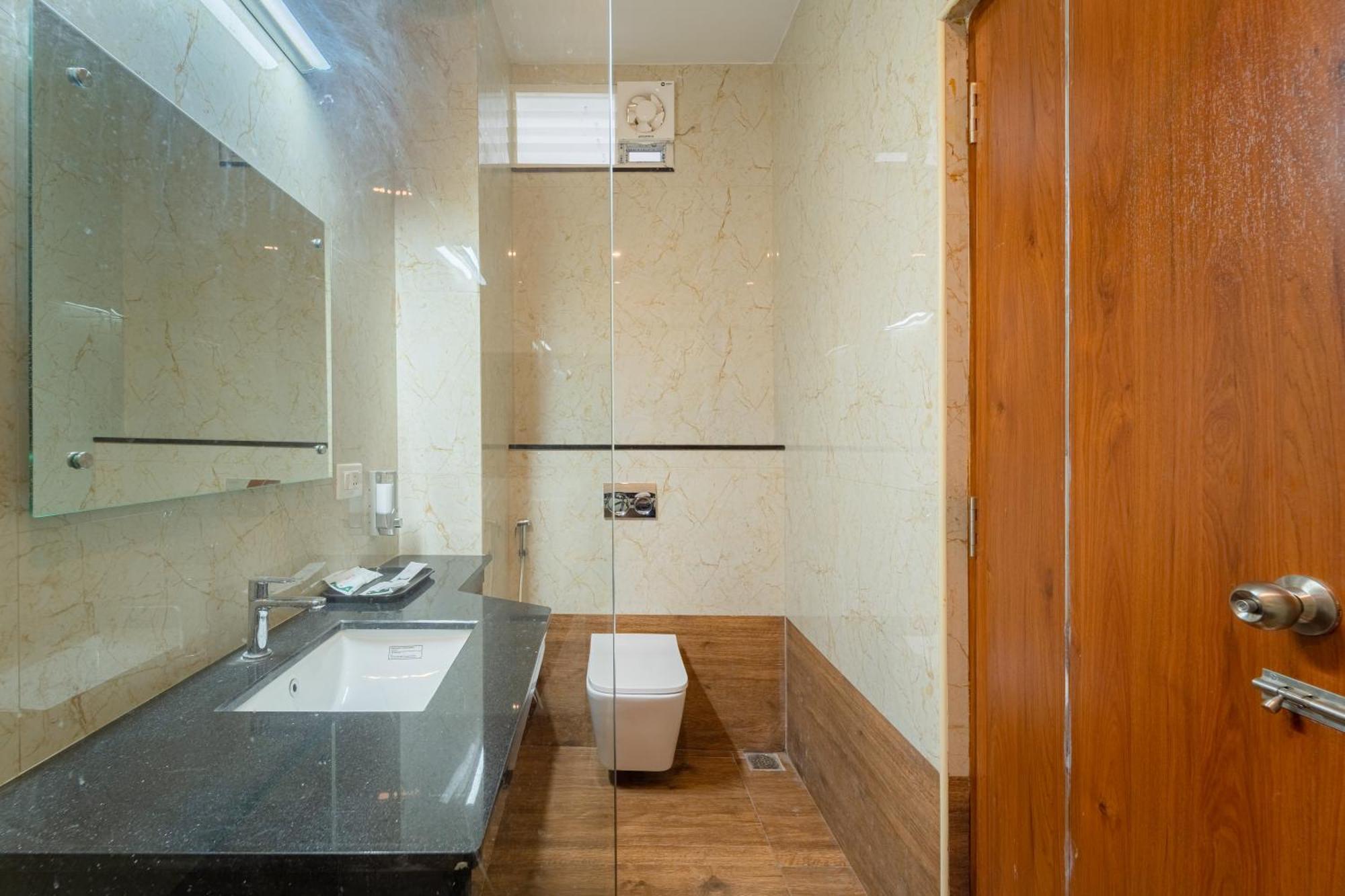 Welcome Grand Residency Пондичери Екстериор снимка